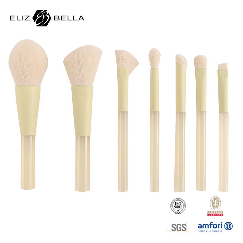 Portable Short Handle Mini Travel Set Kosmetik Makeup Brush Set Berkelanjutan dan Bergaya
