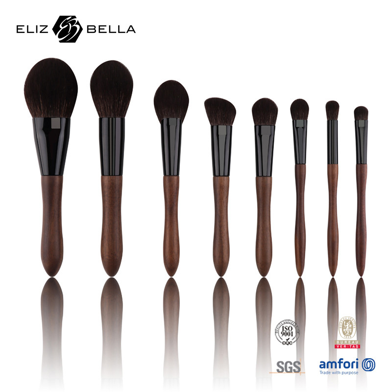Set sikat make-up kosmetik untuk aplikasi make-up yang mudah